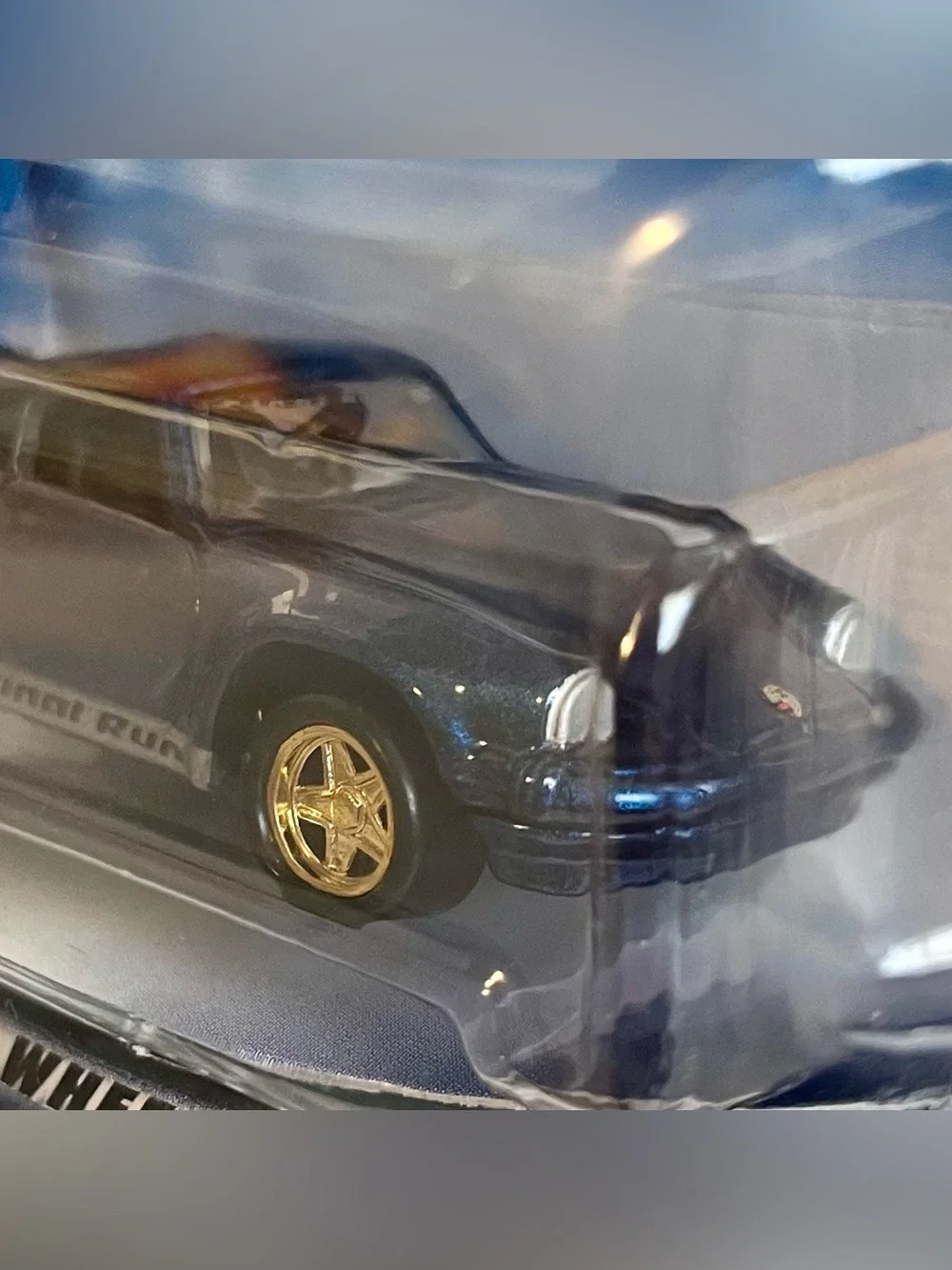 Hot Wheels 2001 Final Run Retiring Model P-911 Porsche 911 Metalflake Blue MOC